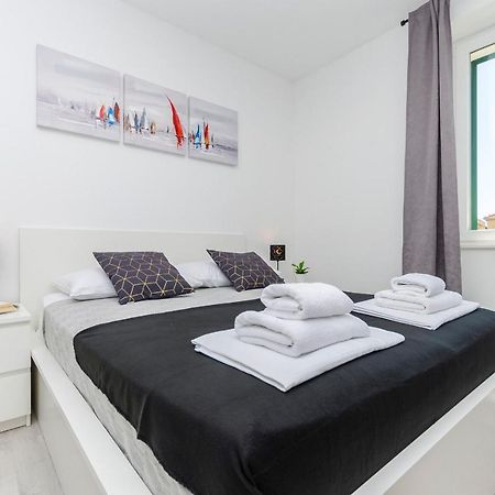 Apartments And Rooms Adriatic Suites Šibenik Extérieur photo