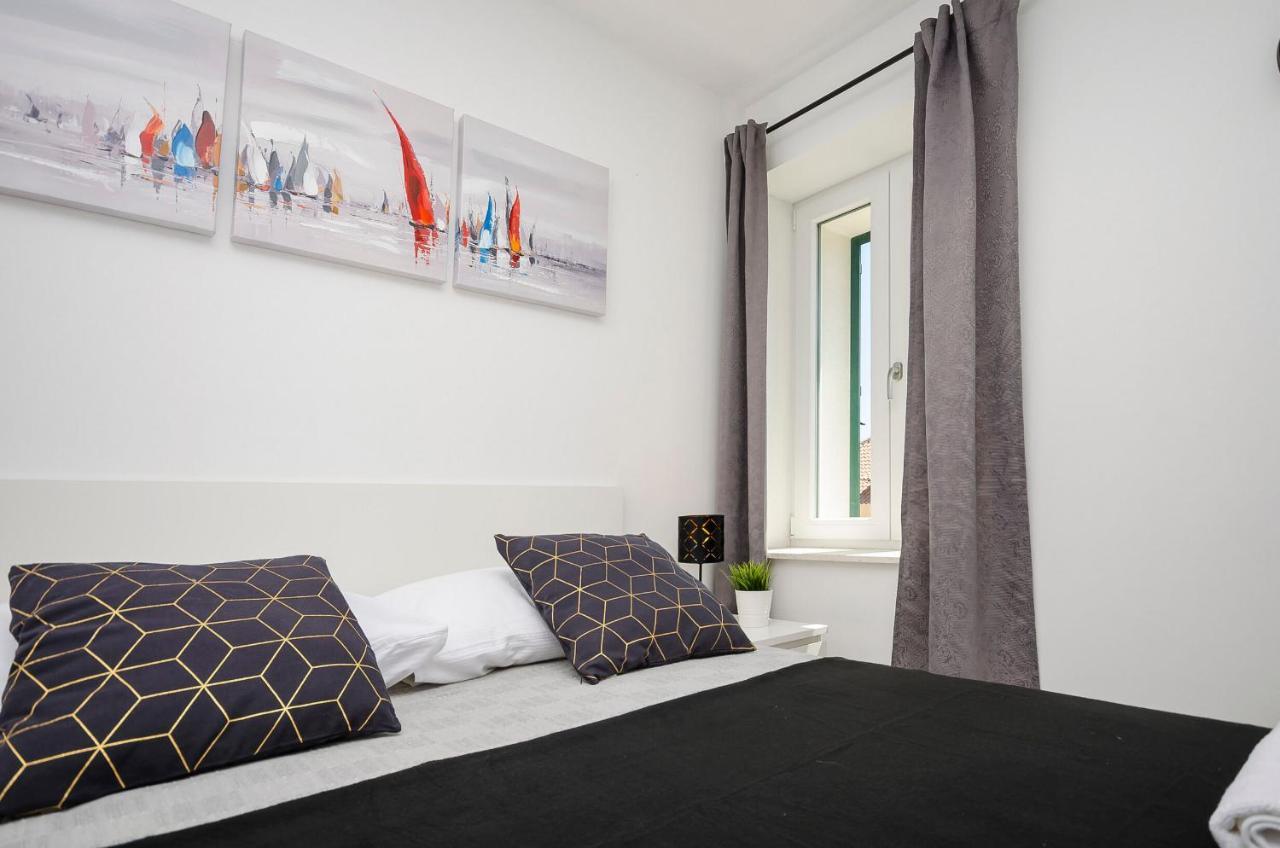 Apartments And Rooms Adriatic Suites Šibenik Extérieur photo