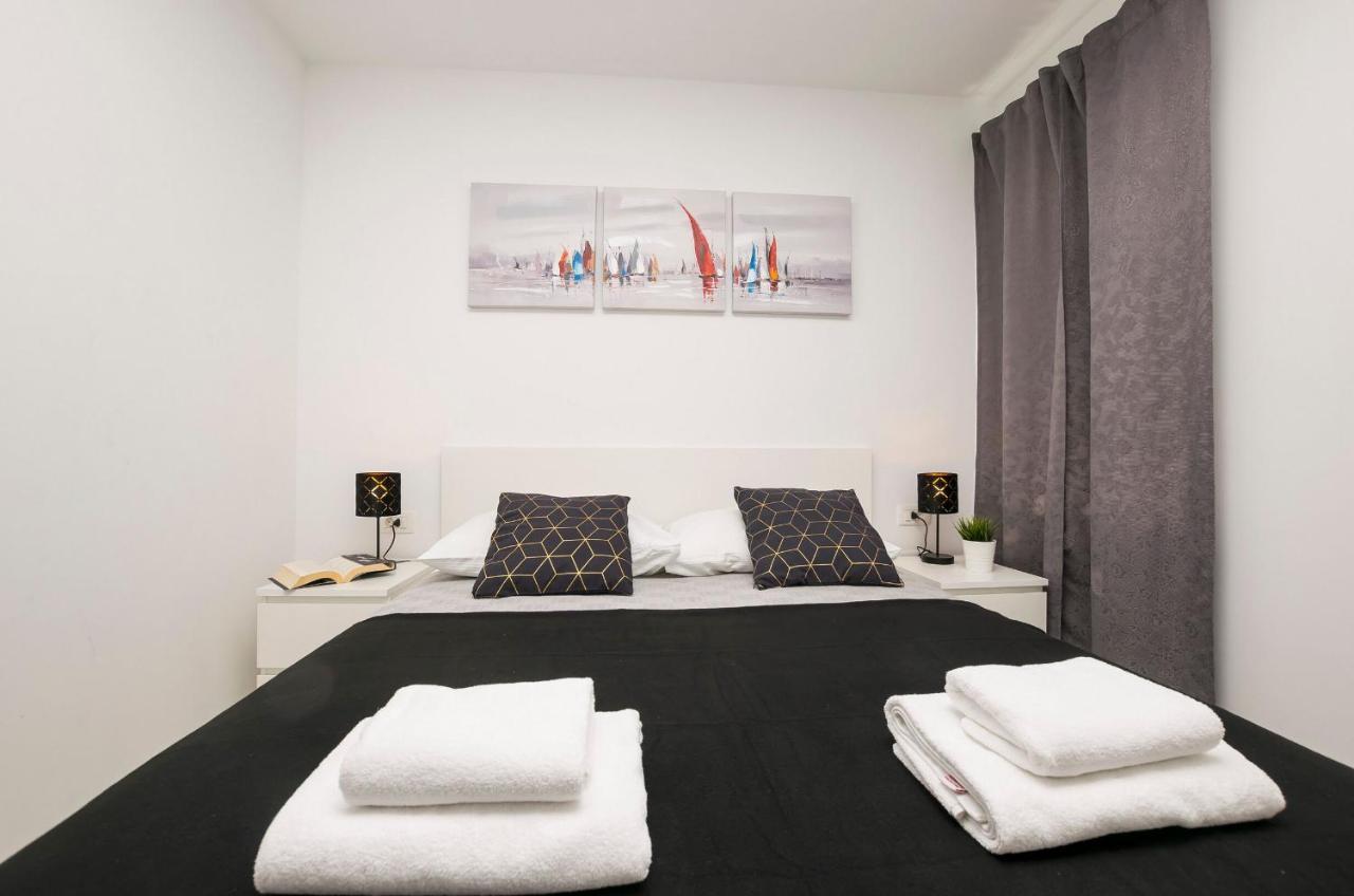 Apartments And Rooms Adriatic Suites Šibenik Extérieur photo